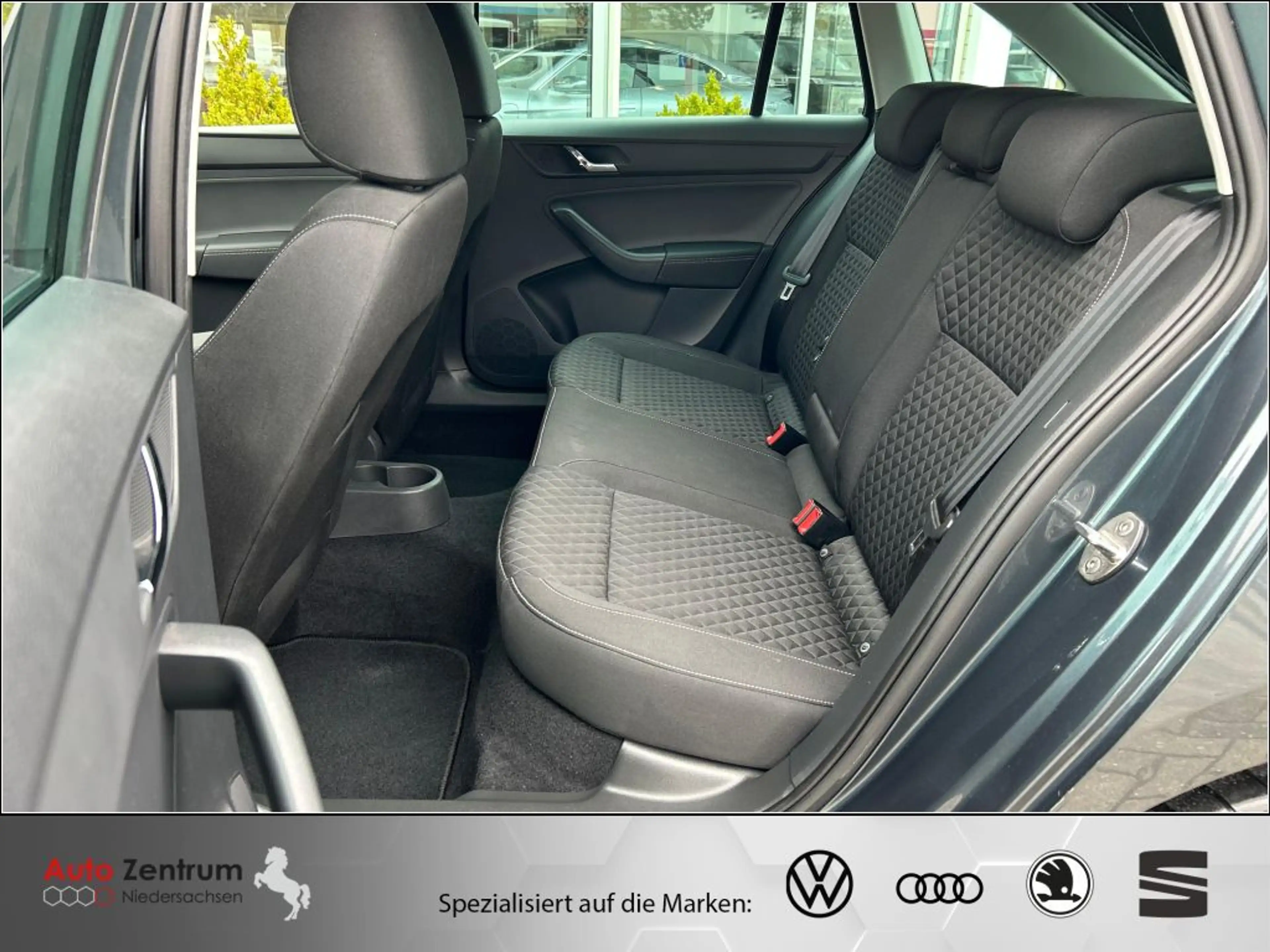 Skoda Rapid/Spaceback Rapid Spaceback 1.2 TSI Drive ab 29 EUR Monat — photo 13