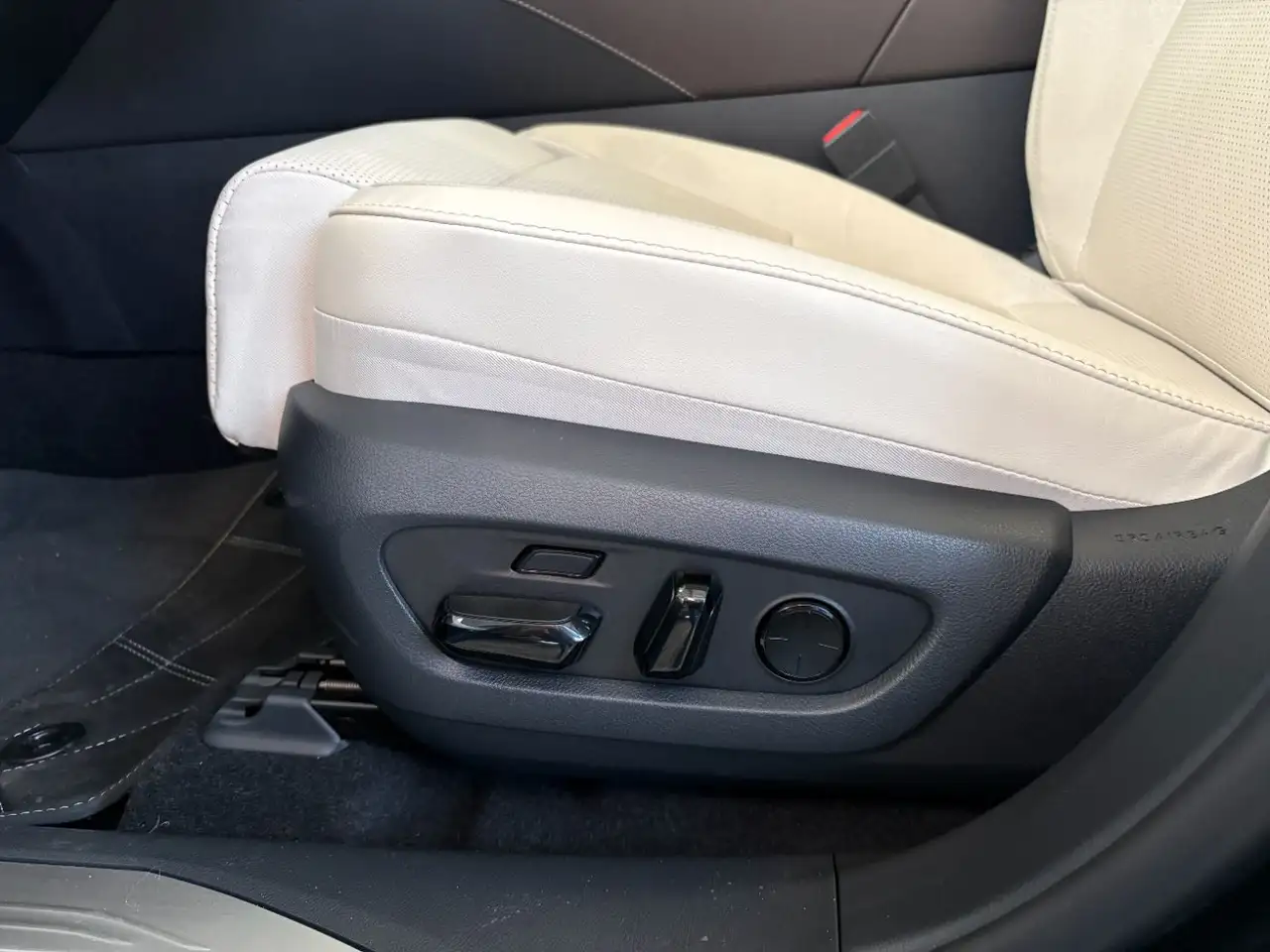 Lexus RX 350 h E-Four Luxury Line LED, Navi 6