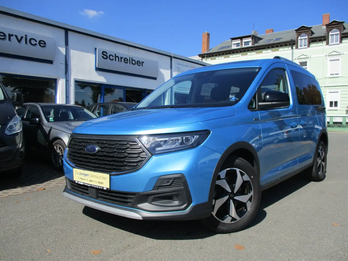 Ford Tourneo Connect 2.0 TDCi Active, Navi, Panoramadach, AHK abn., Blau - 1