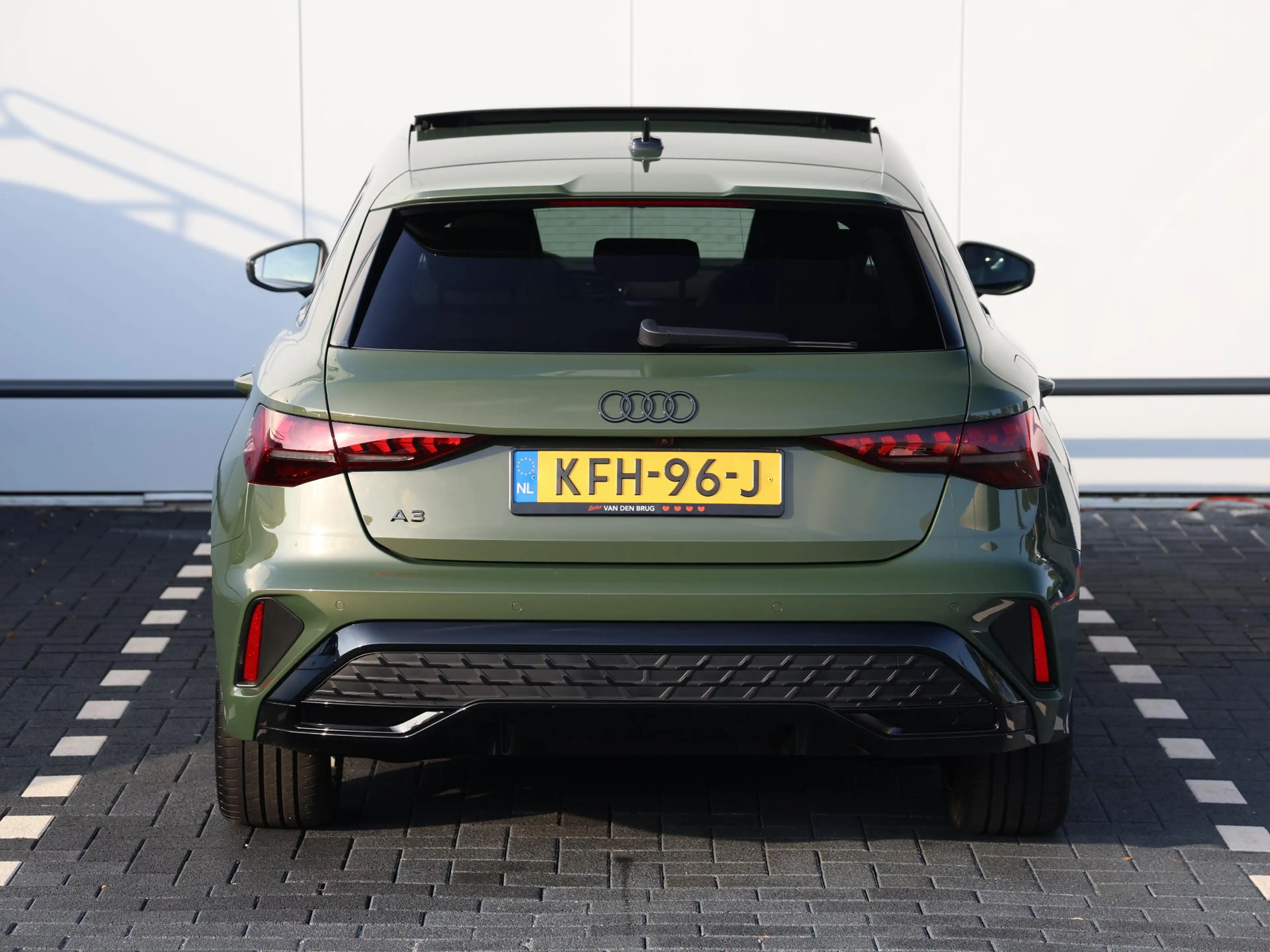 Audi A3 Sportback 45 TFSI e S edition Competition | Panora — photo 6