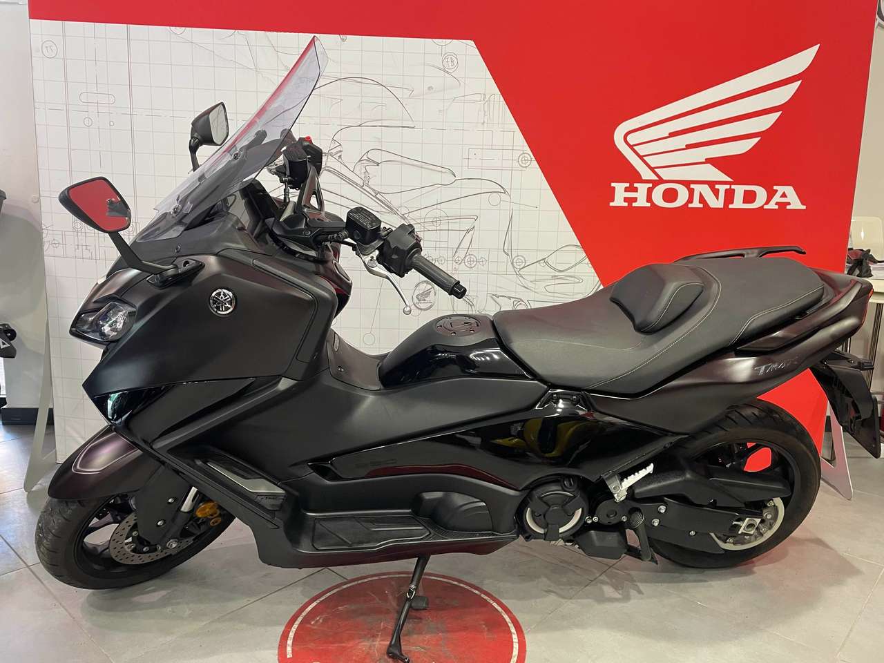 Yamaha TMAX 560 Tech Max
