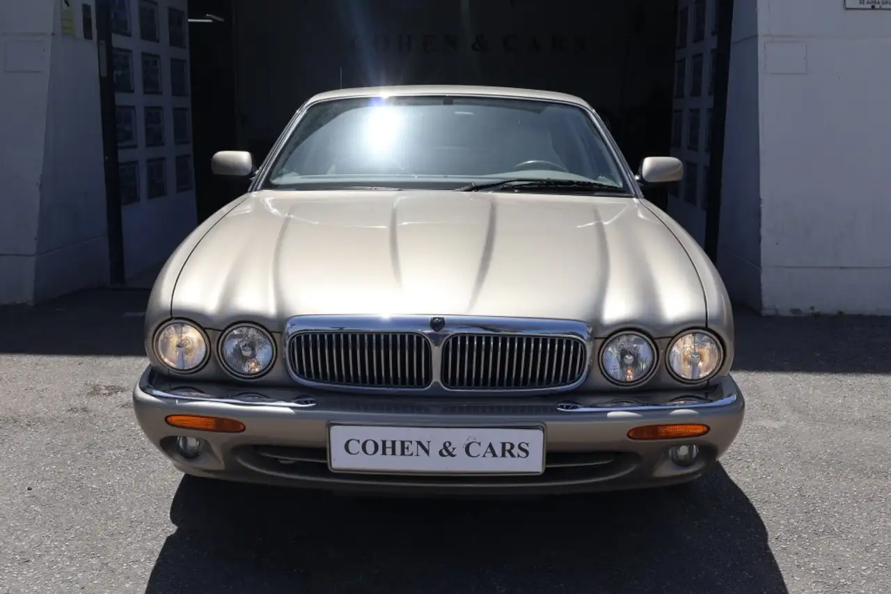 Jaguar XJ8 3.2 Executive, foto 3