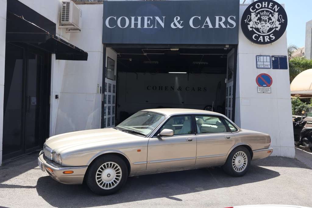 Jaguar XJ XJ8 3.2 Executive - foto 1