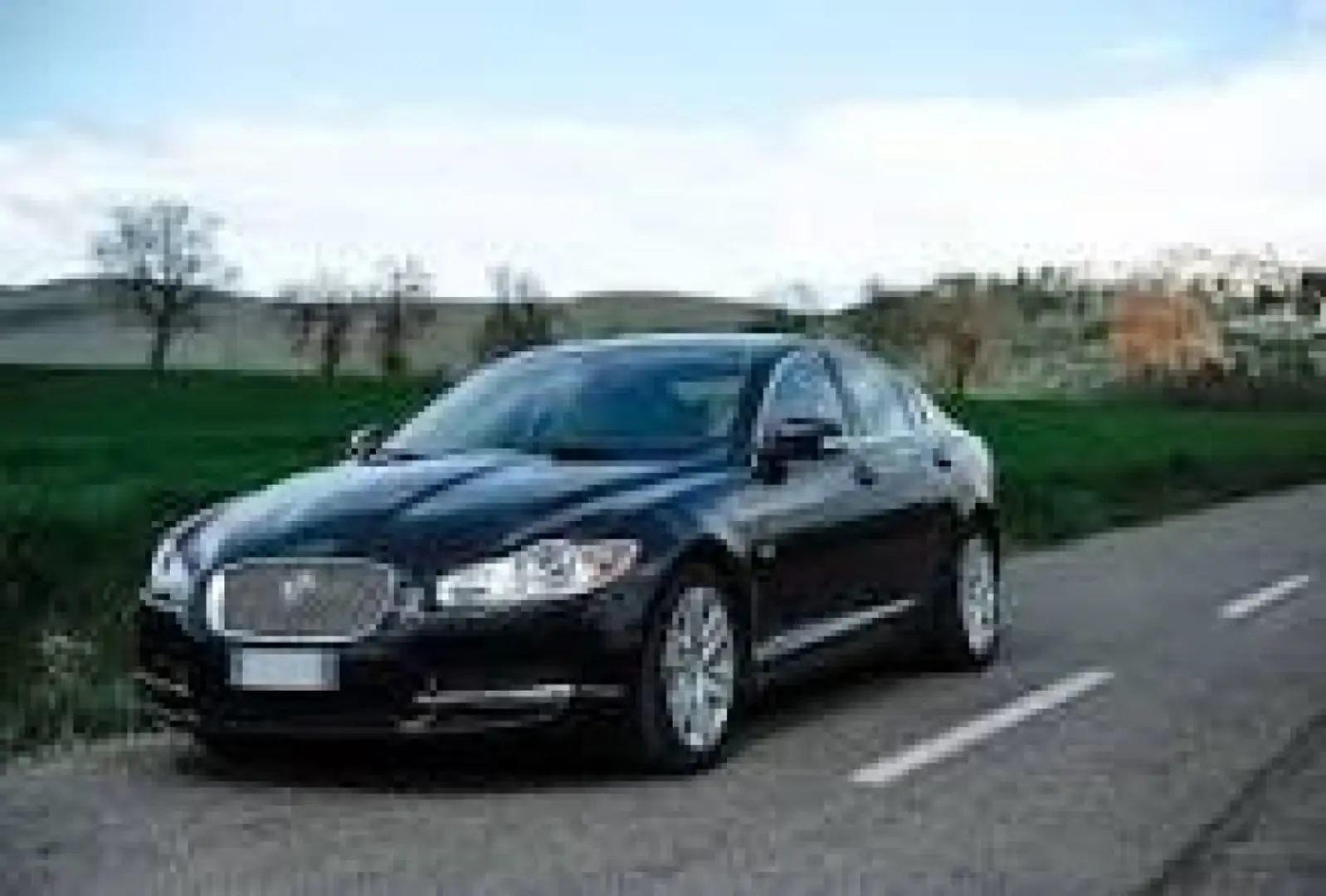 Jaguar XF 2.0 D 180 CV aut. Prestige Business MOTORE NUOVO Zwart - 1