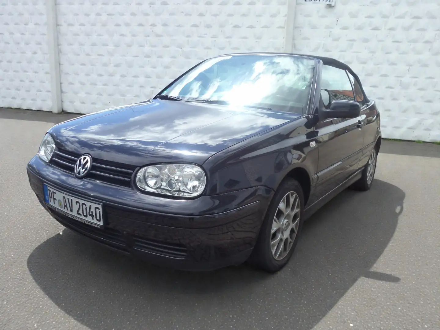 Volkswagen Golf Cabriolet Sommerfahrzeug 2.0 Colour Concept Sportsitze Noir - 1