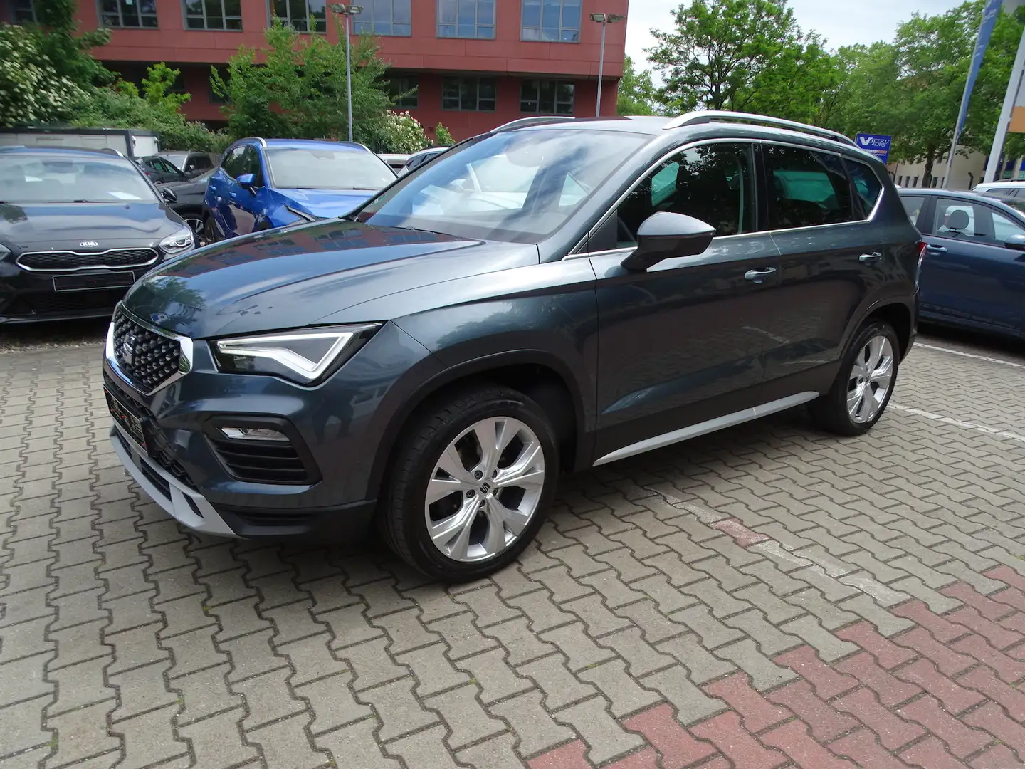 SEAT Ateca 1.5 TSI ACT Xperience OPF Autom., AHK Gris - 1