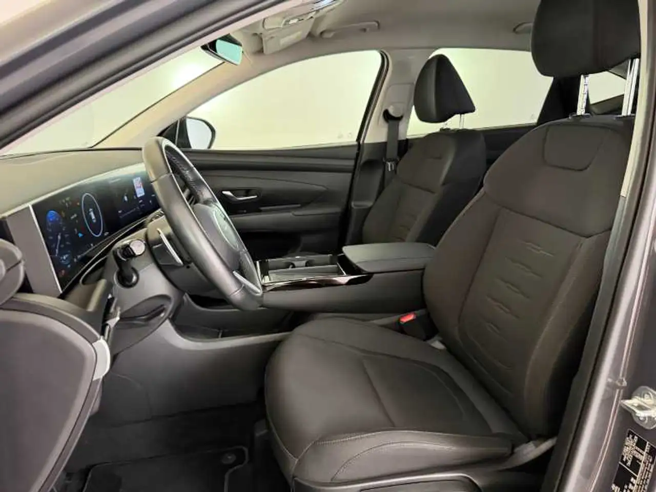 Hyundai TUCSON 1.6 CRDi 48V Business 11