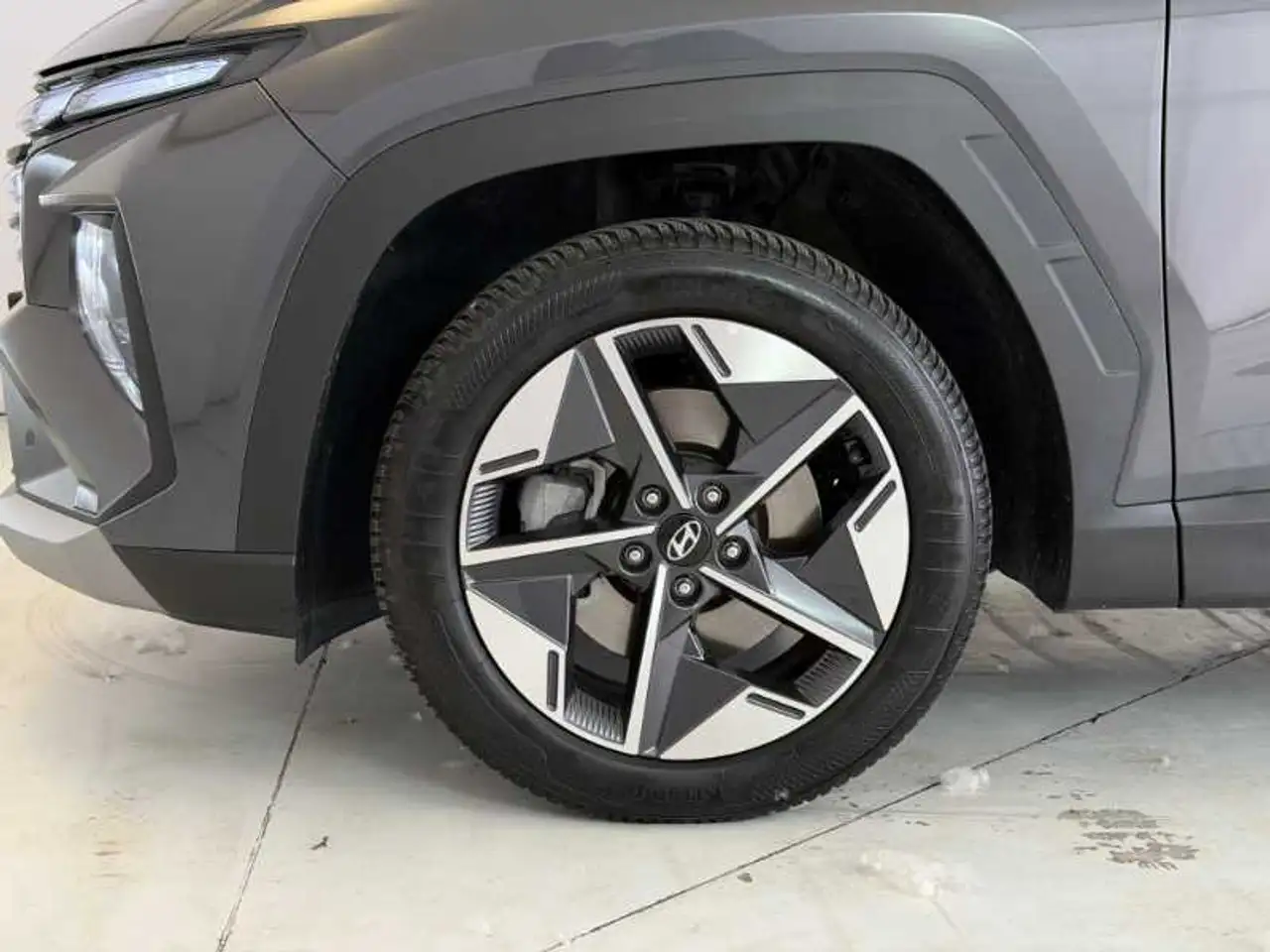 Hyundai TUCSON 1.6 CRDi 48V Business 9