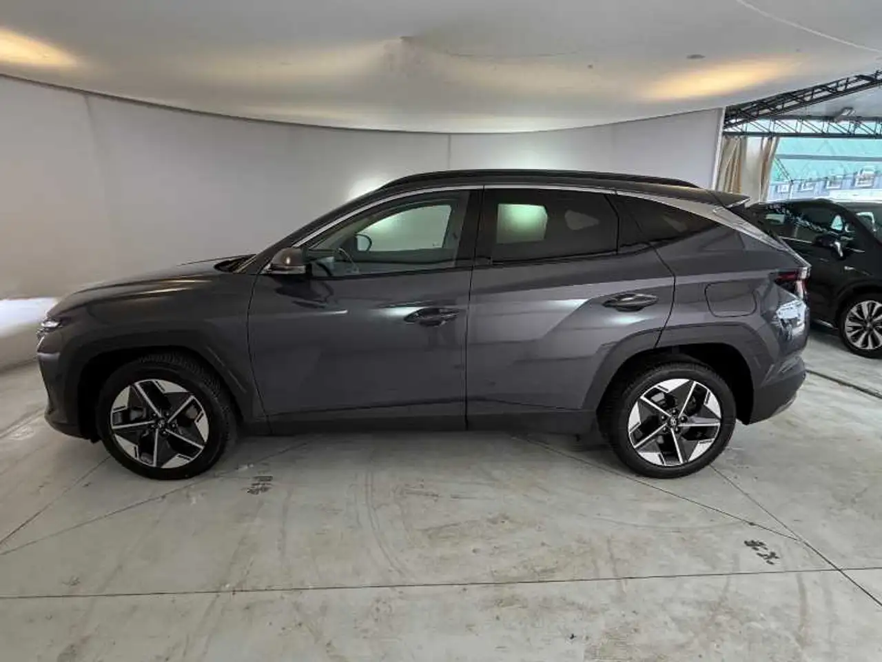 Hyundai TUCSON 1.6 CRDi 48V Business 8