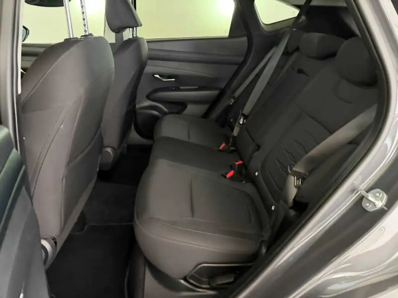 Hyundai TUCSON 1.6 CRDi 48V Business 12