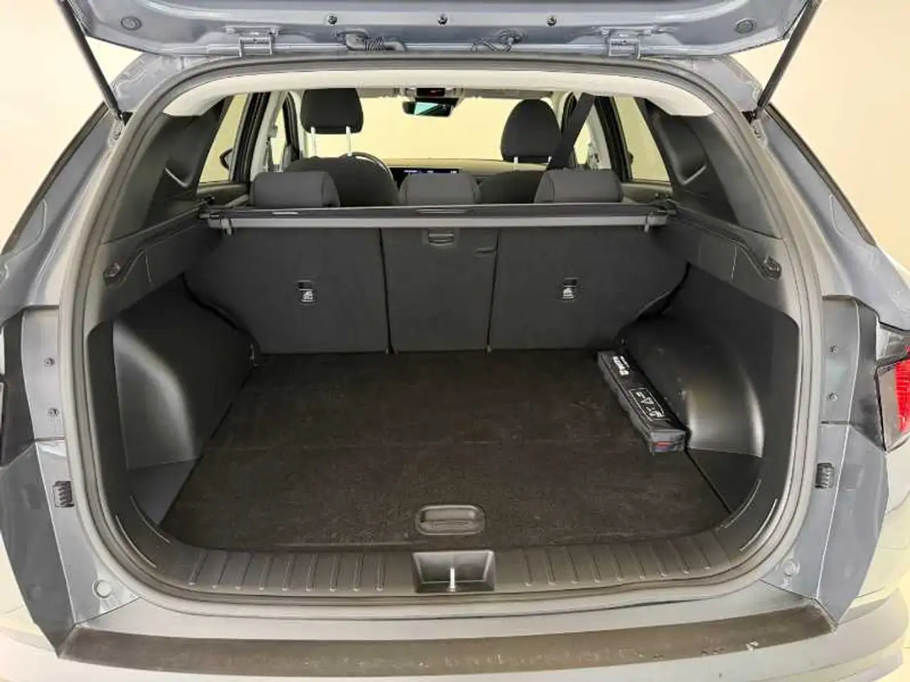 Hyundai TUCSON 1.6 CRDi 48V Business 13