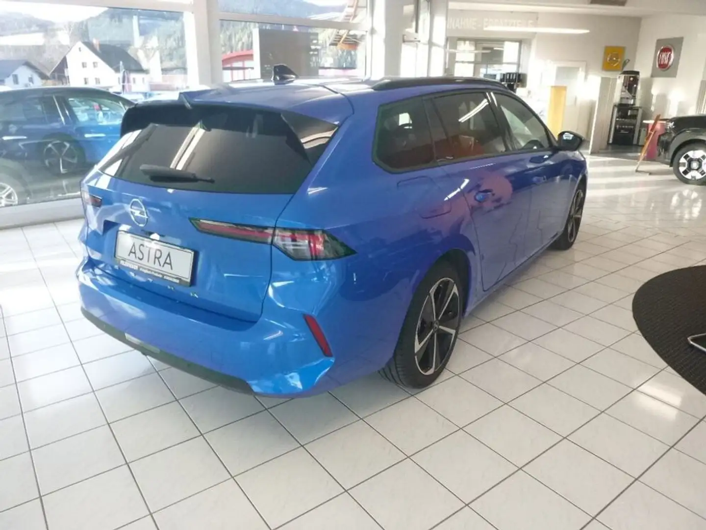 Opel Astra Edition Blau - 2