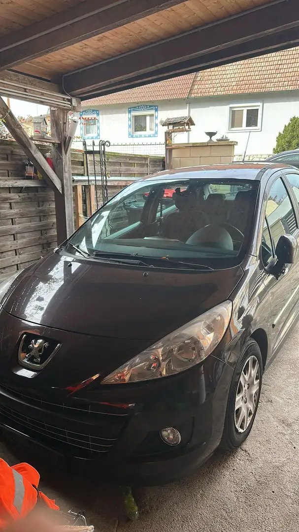 Peugeot 207 Ö3-Edition 1,4 pickelr  pickerl bis 7/26 gelocht - 2