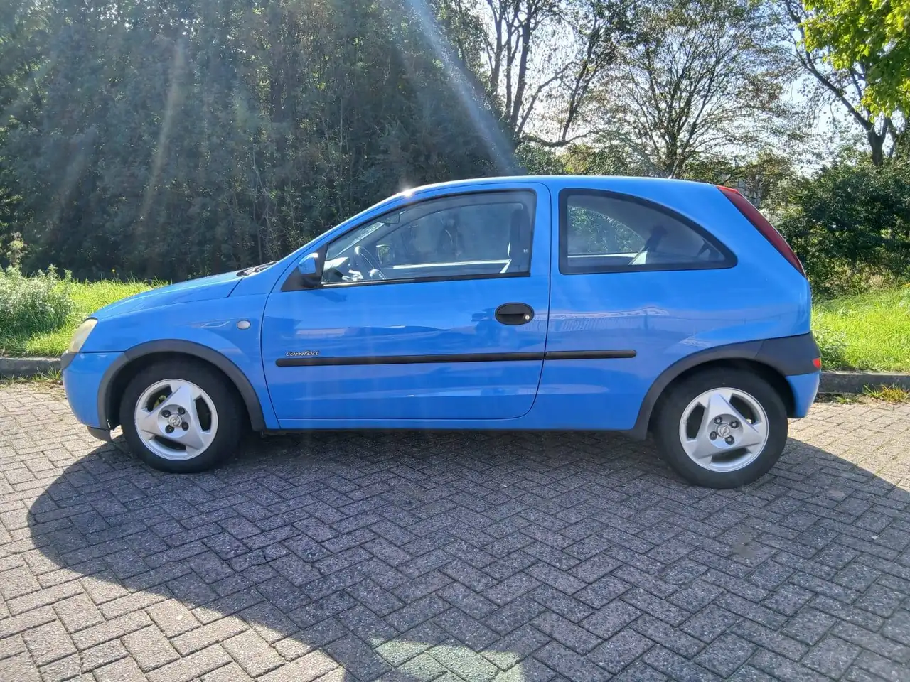 Opel Corsa 1.2-16V Comfort, foto 3