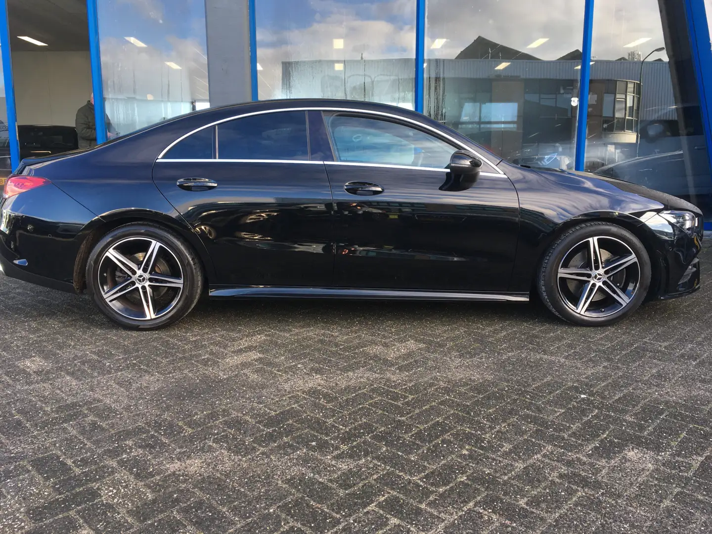 Mercedes-Benz CLA 200 AMG Line sfeer Noir - 2