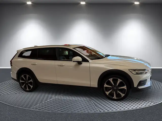 Volvo V60 view 7