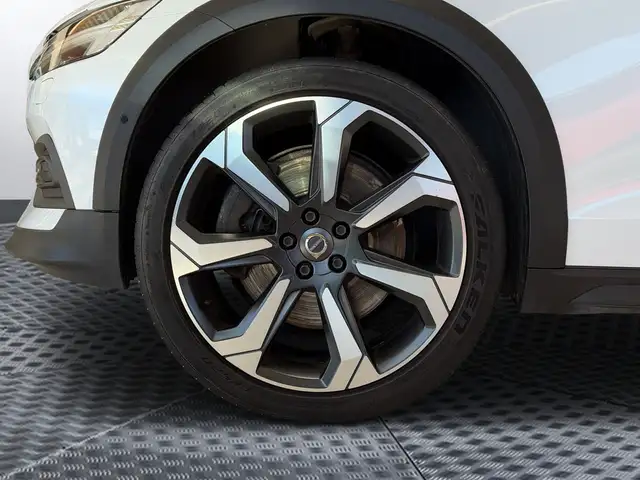 Volvo V60 view 9