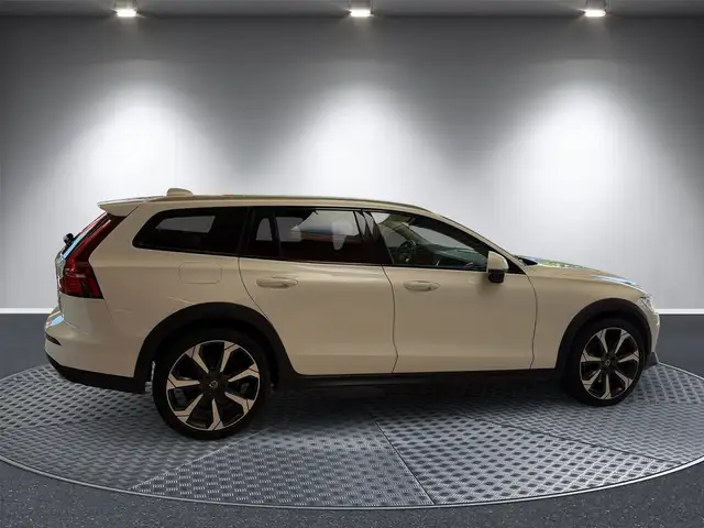 Volvo V60 view 6