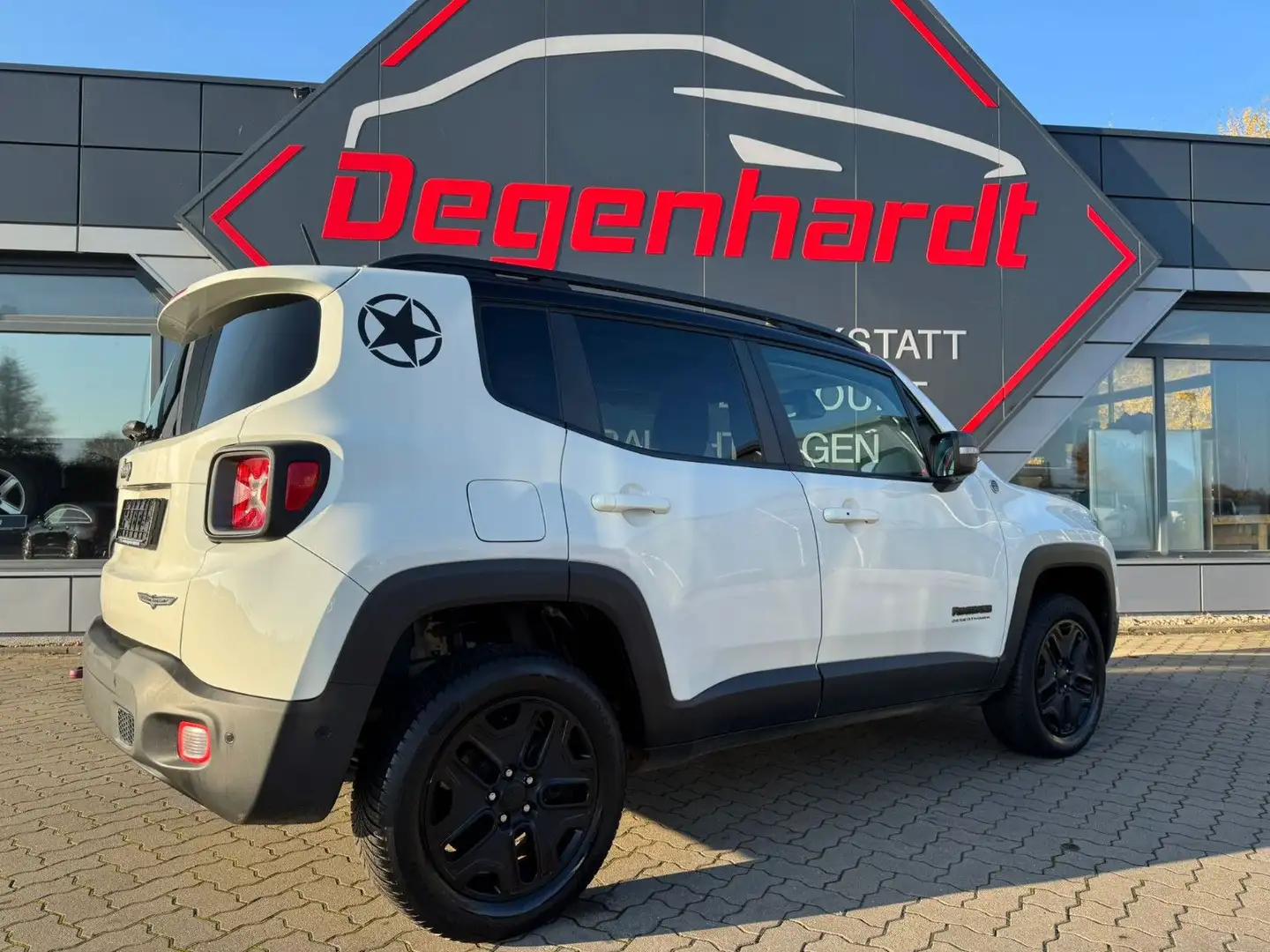 Jeep Renegade Trailhawk 4WD AUTOMATIK NAVI Blanc - 2