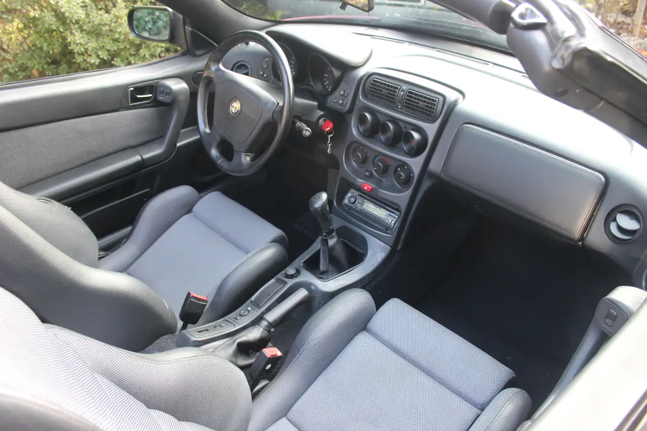 Alfa Romeo Spider 916, foto 7