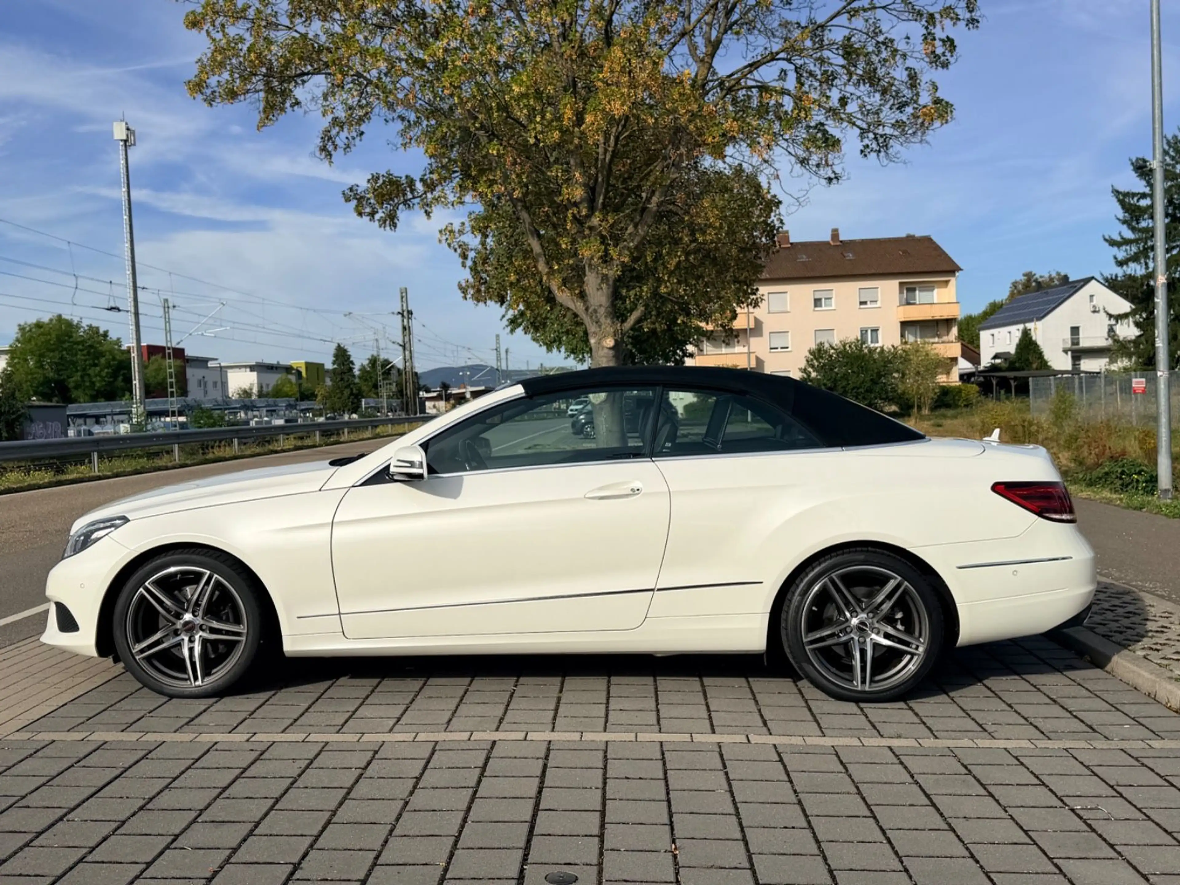 Mercedes-Benz E 350 E Cabrio E 350 BlueTec / d — photo 12