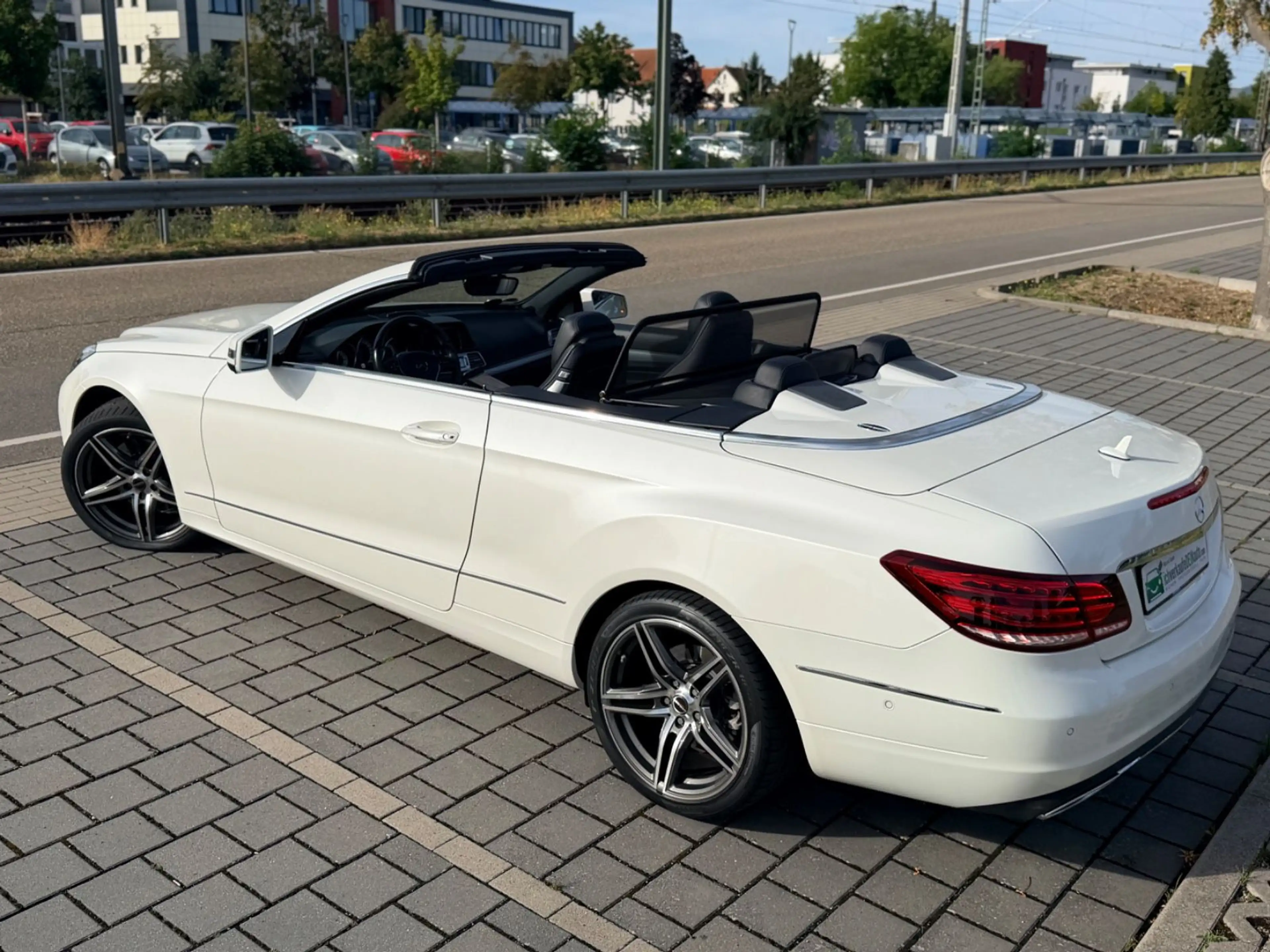 Mercedes-Benz E 350 E Cabrio E 350 BlueTec / d — photo 14