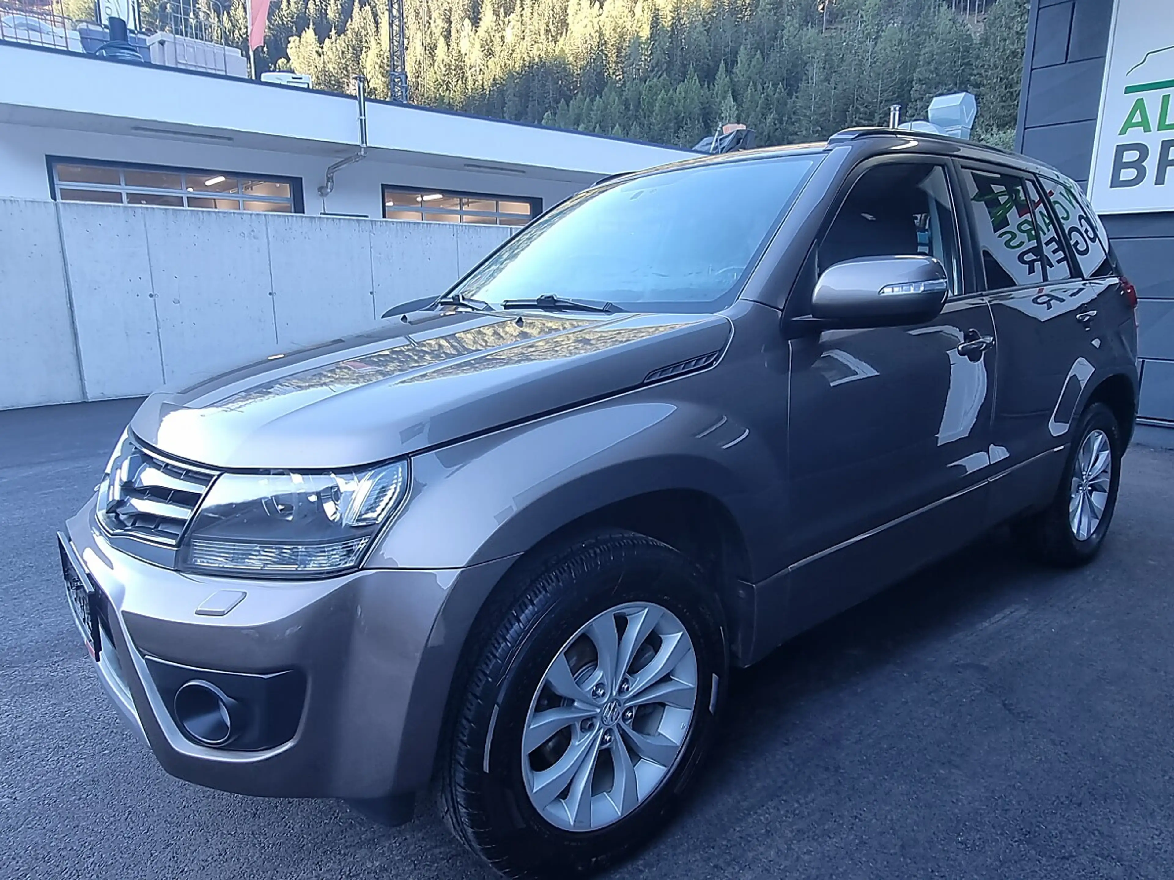 Suzuki Grand Vitara 1,9 DDiS VX-E Deluxe L3 — photo 10