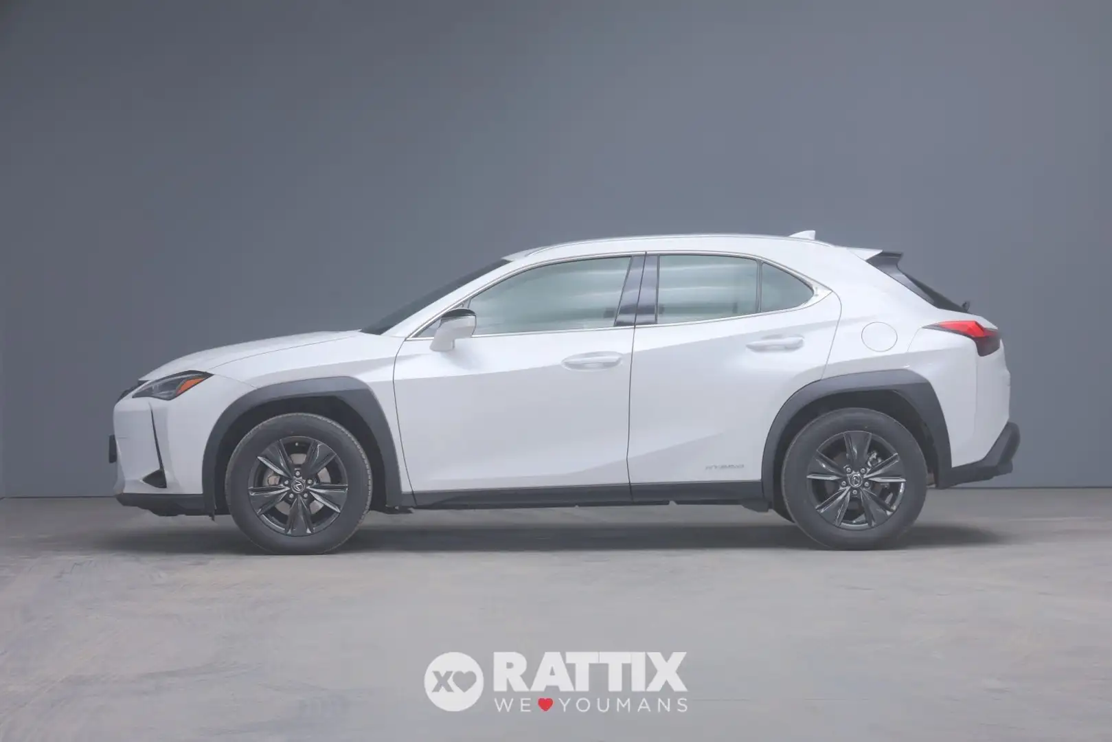 Lexus UX 250h 2.0 Hybrid Executive CVT 4WD Bílá - 2