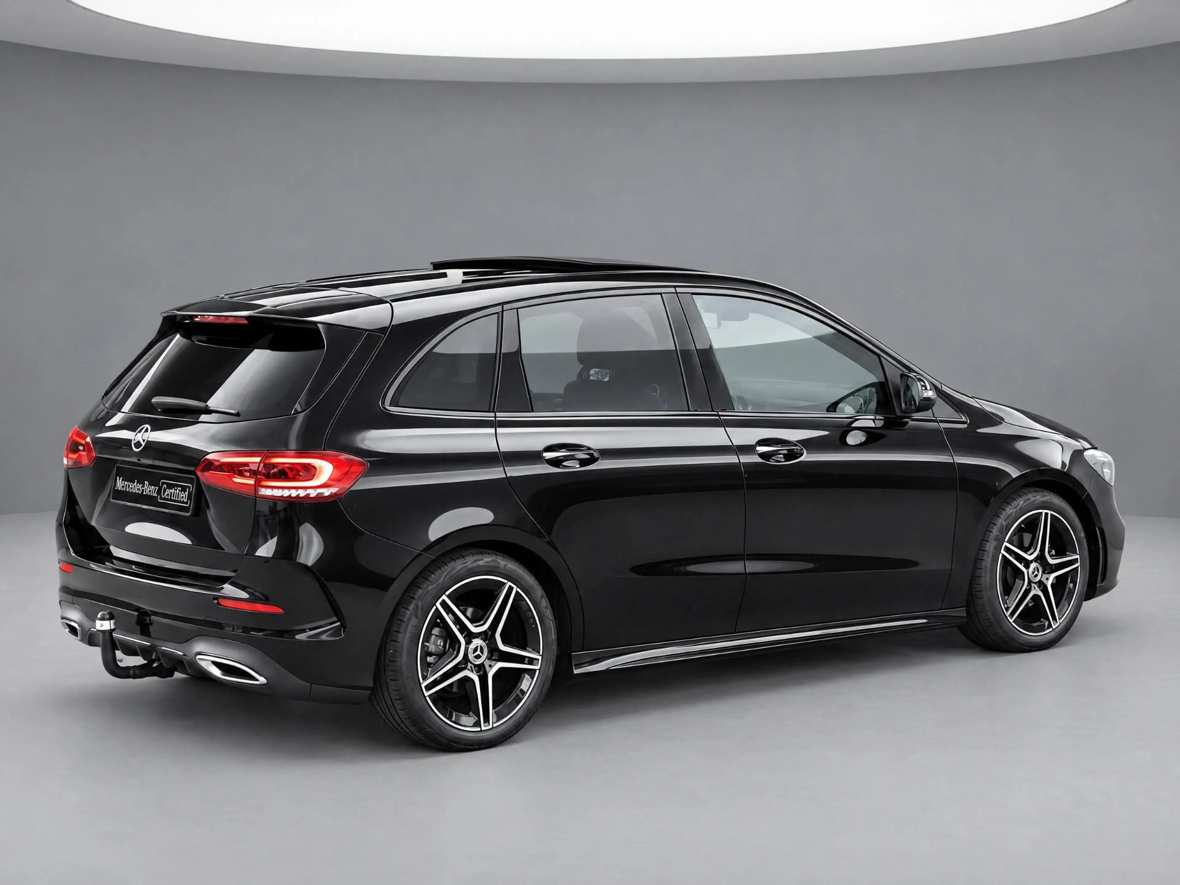 Mercedes-Benz B 180 Business Solution AMG | Panoramadak | Trekhaak Afn — photo 3