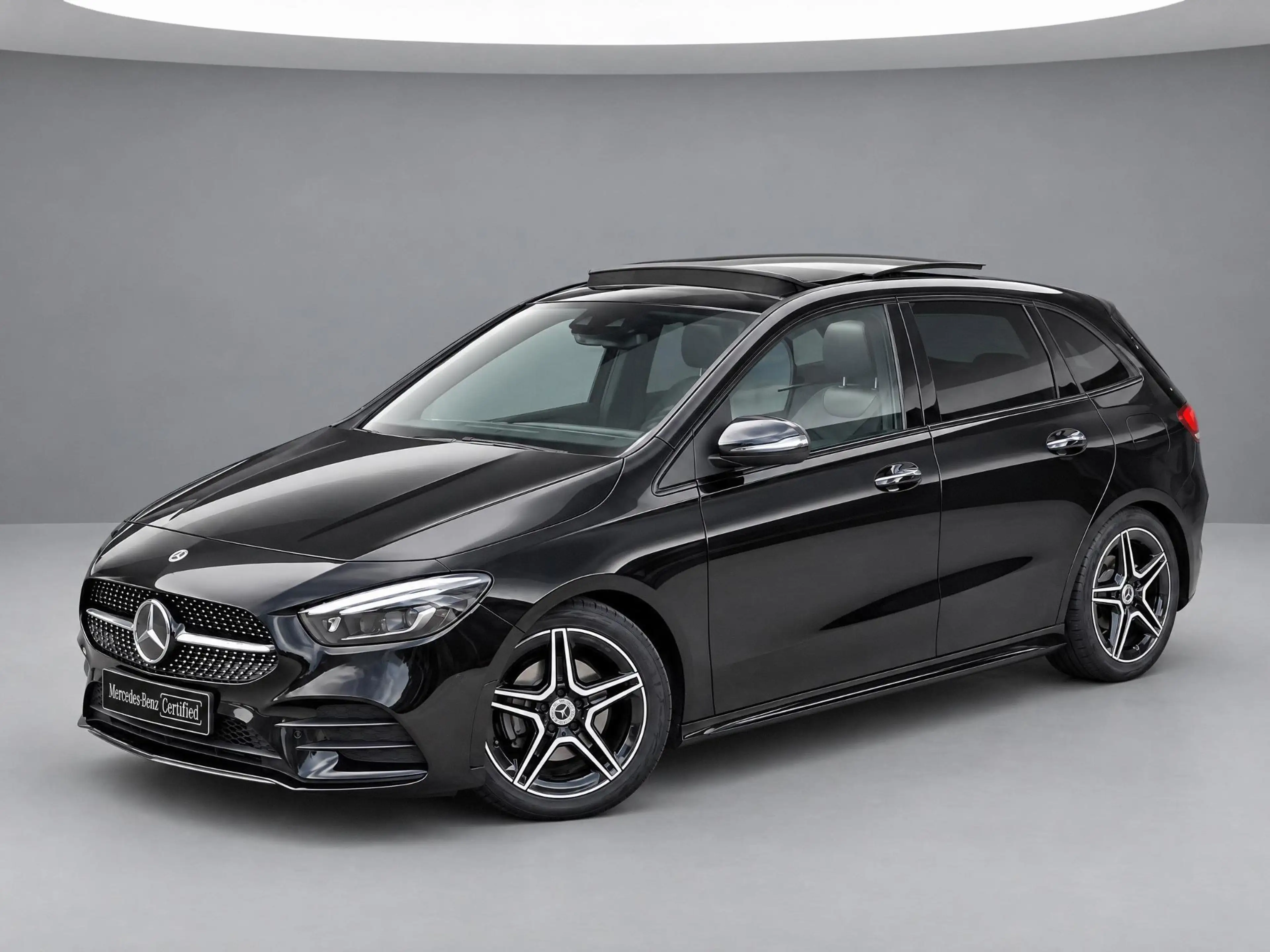Mercedes-Benz B 180 Business Solution AMG | Panoramadak | Trekhaak Afn — photo 2