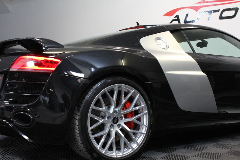 Audi R8 Coupe 5.2 FSI quattro*V10*Schalensitze*525 PS — photo 39