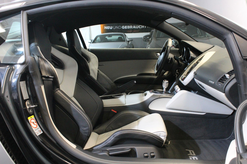 Audi R8 Coupe 5.2 FSI quattro*V10*Schalensitze*525 PS — photo 24