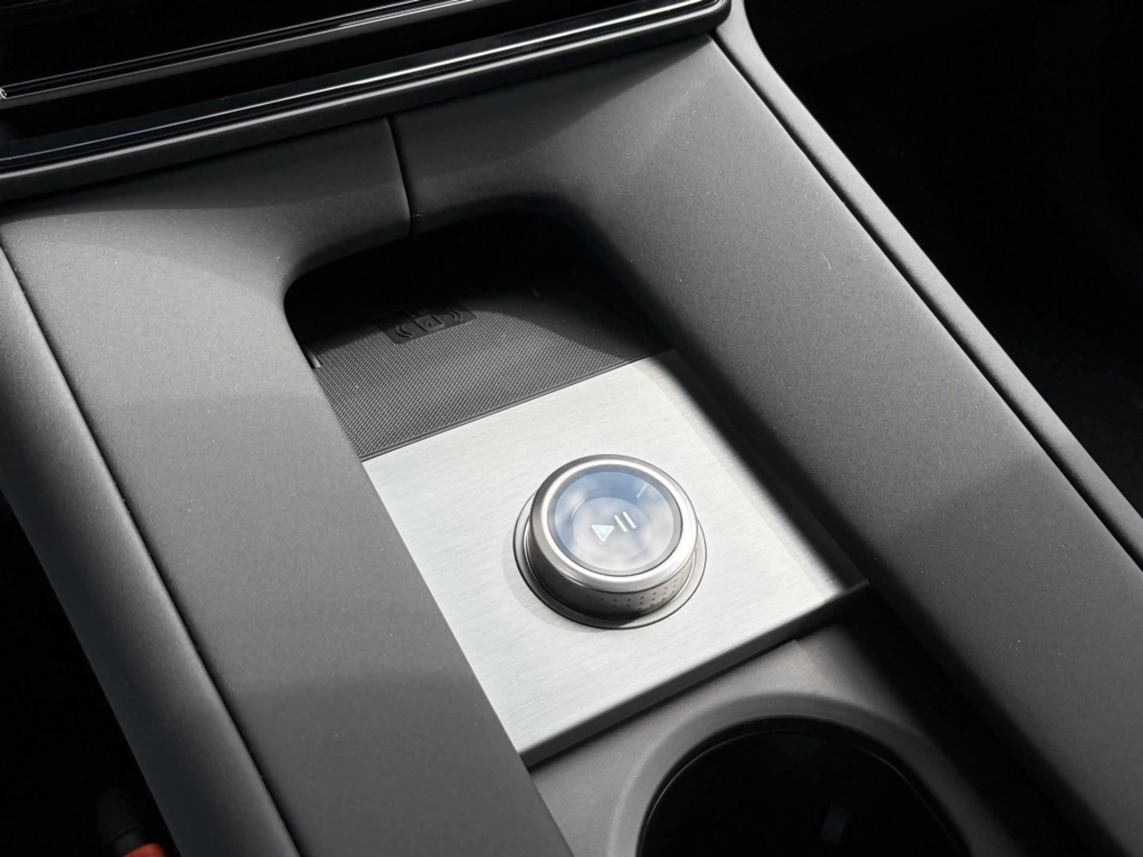 Polestar 4 Long Range Single motor 100 kWh Cruise control ada — photo 46