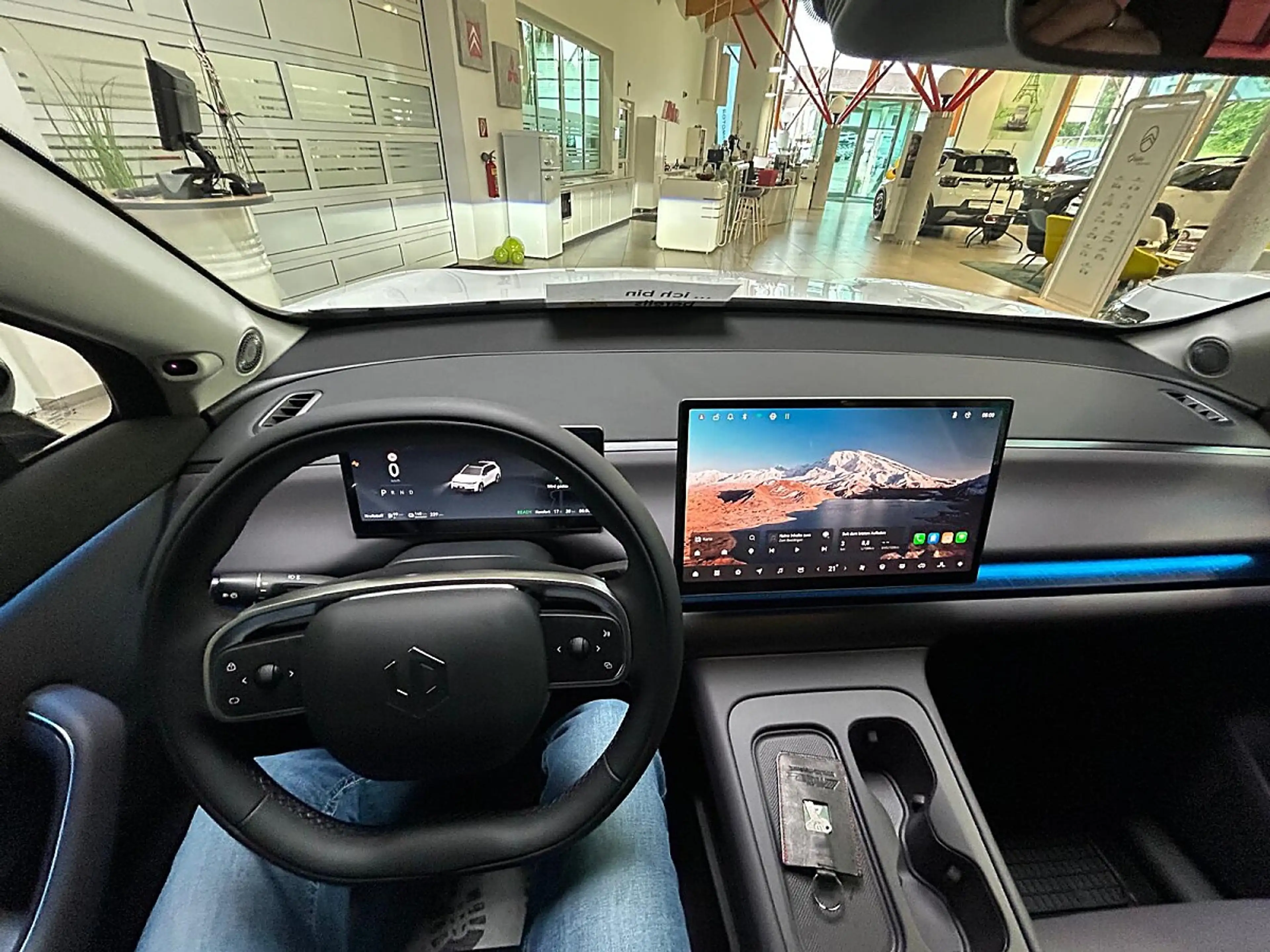 Leapmotor C10 REEV 28,4kWh Design — photo 10