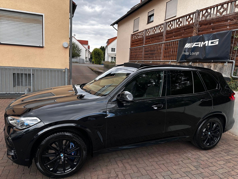 BMW X5 xDr45e M Sport PANO-SKY*B&W*NightV*3xTV*Massa — photo 13