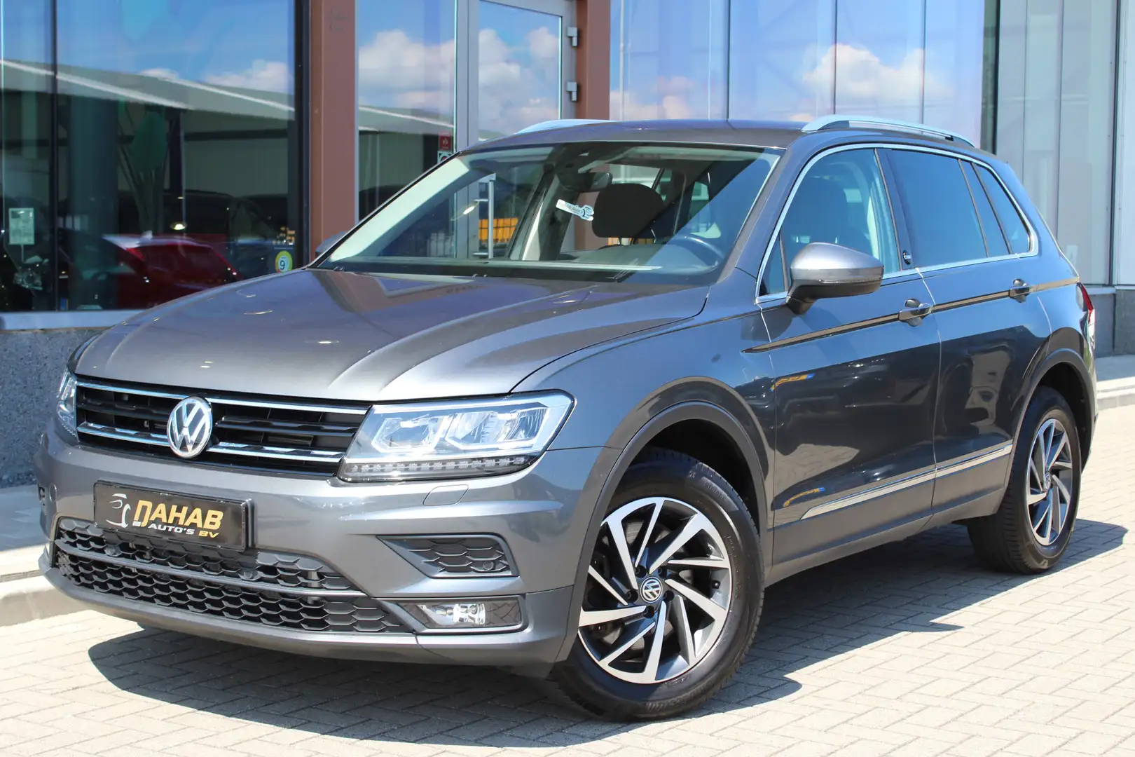 Volkswagen Tiguan 2.0 TSI 180PK 4Motion DSG Sound | Navi | ACC | App - 2