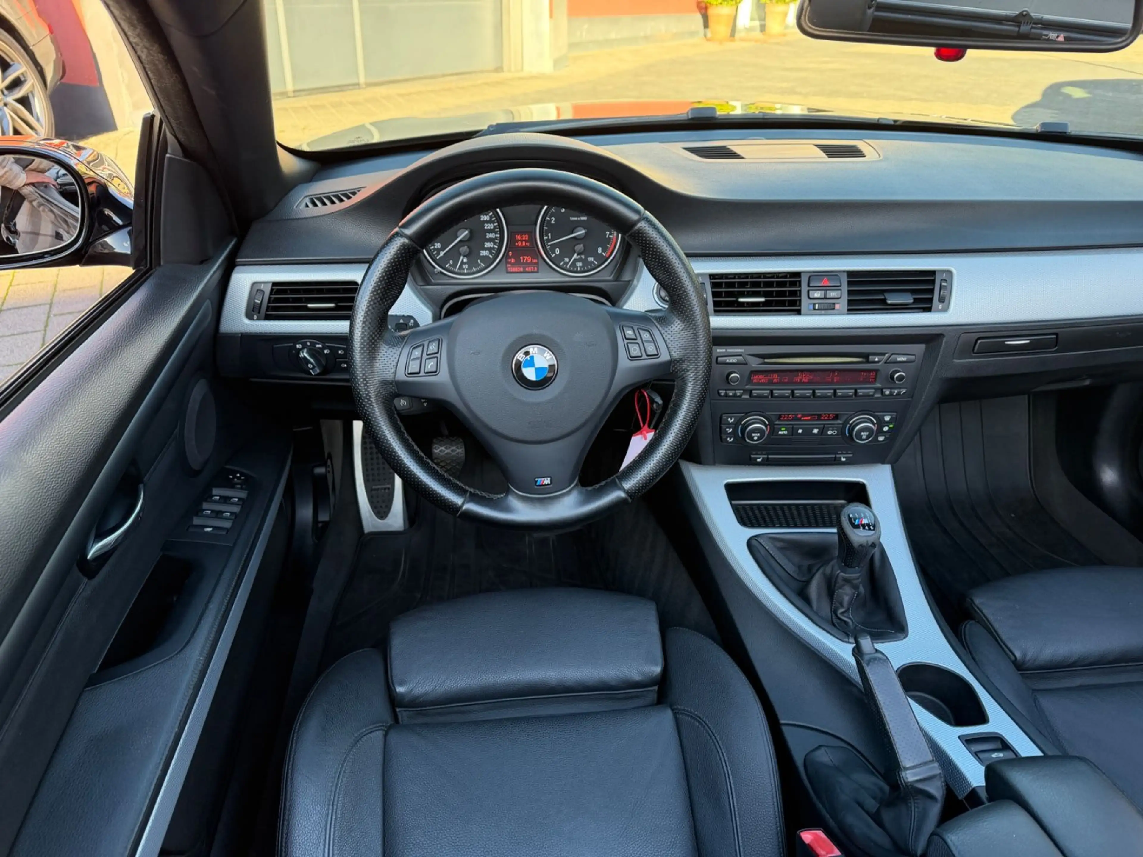 BMW 325 Cabrio 325 i M Sportpaket*SHADOW*BI-XEN*LEDER — photo 11
