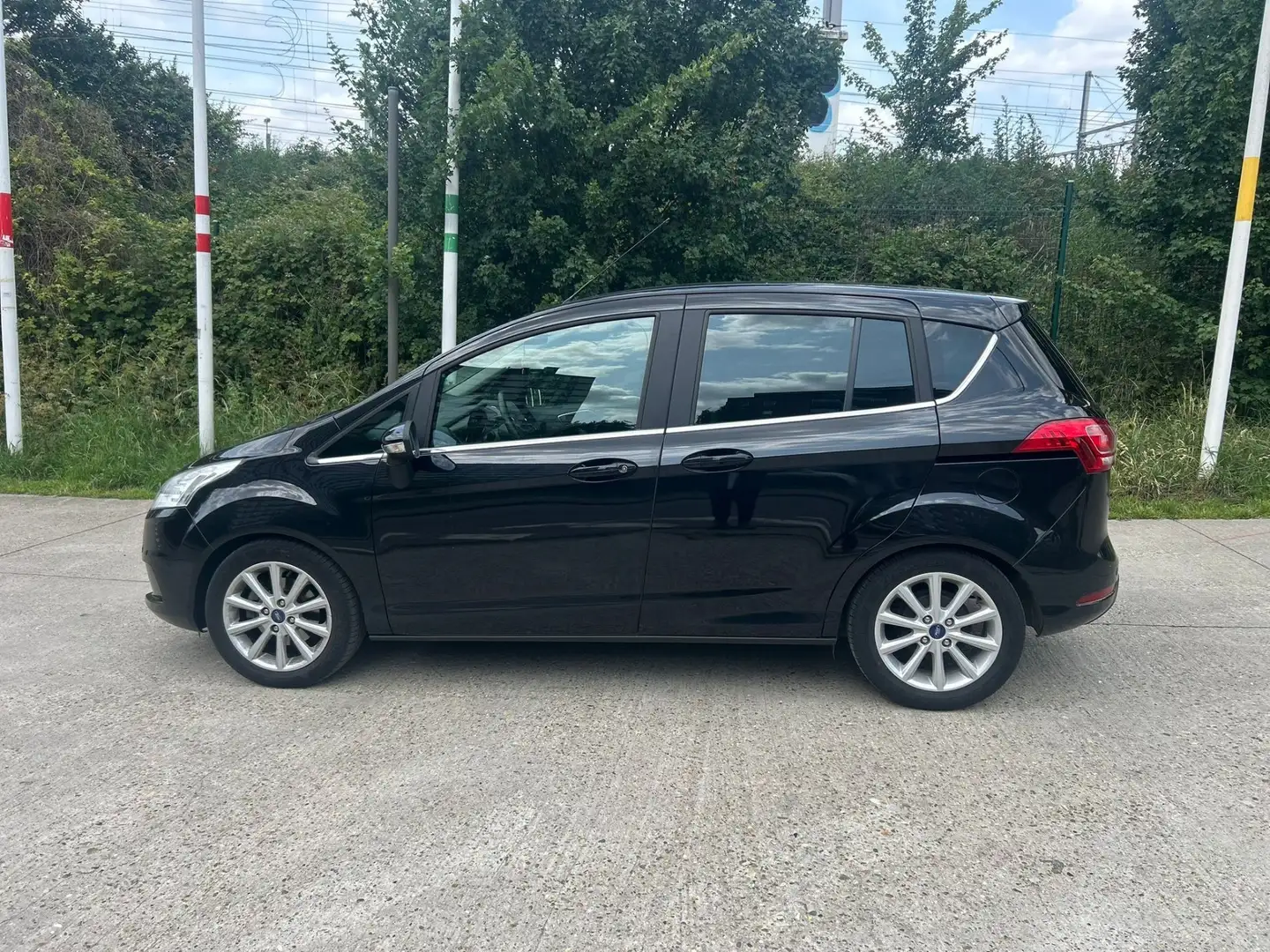 Ford B-Max 1.0 EcoBoost Titanium met slechts 52000km - 1