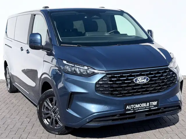 Ford Transit view 3