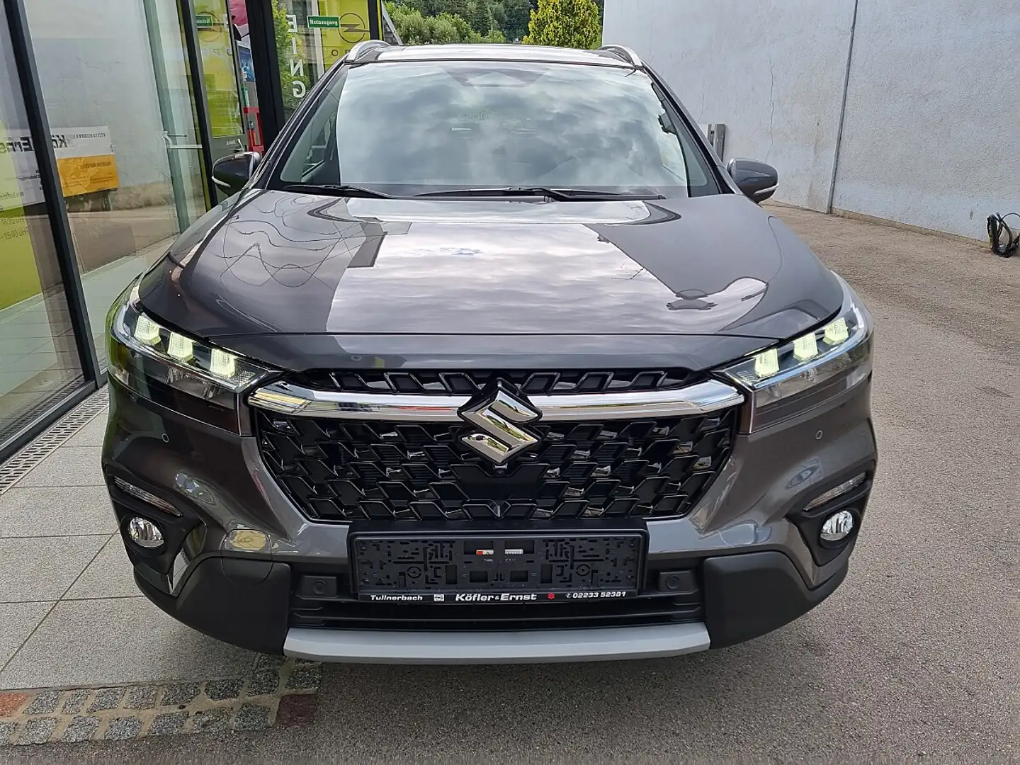 Suzuki S-Cross 1,4 Hybrid flash Grau - 2