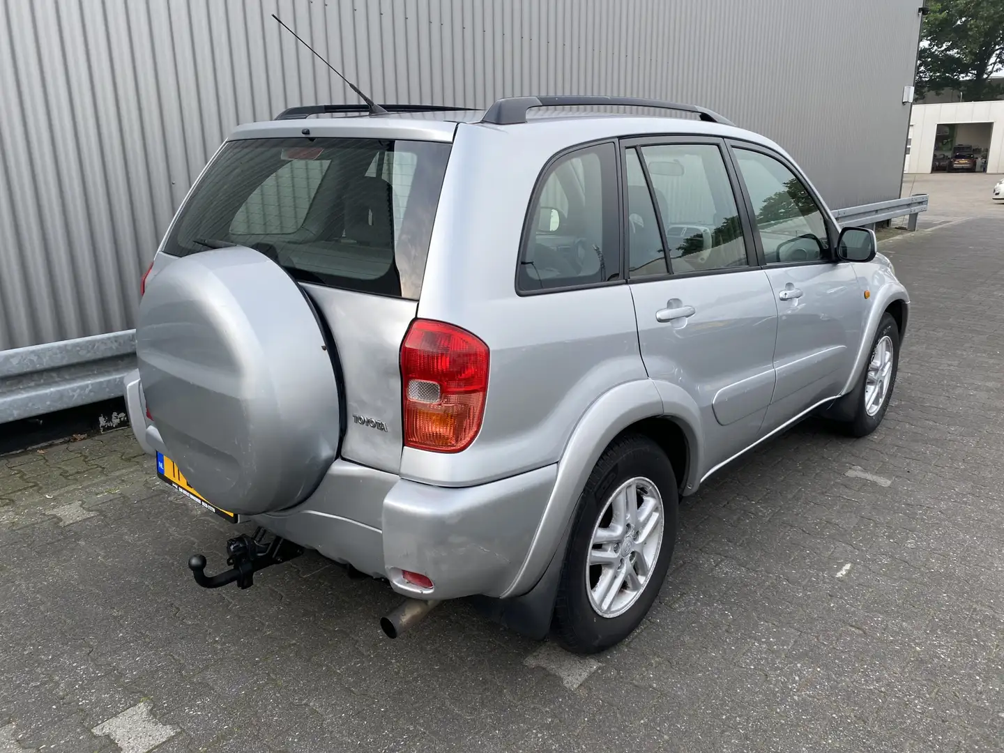 Toyota RAV 4 1.8-16V VVT-i Luna met Airco, LM & Trekhaak – Inru Gris - 2