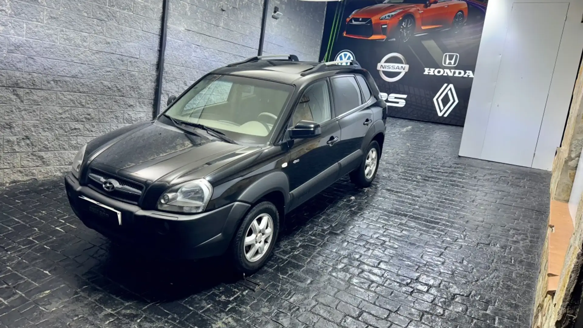 Hyundai TUCSON 2.0CRDi Style Aut. Noir - 1