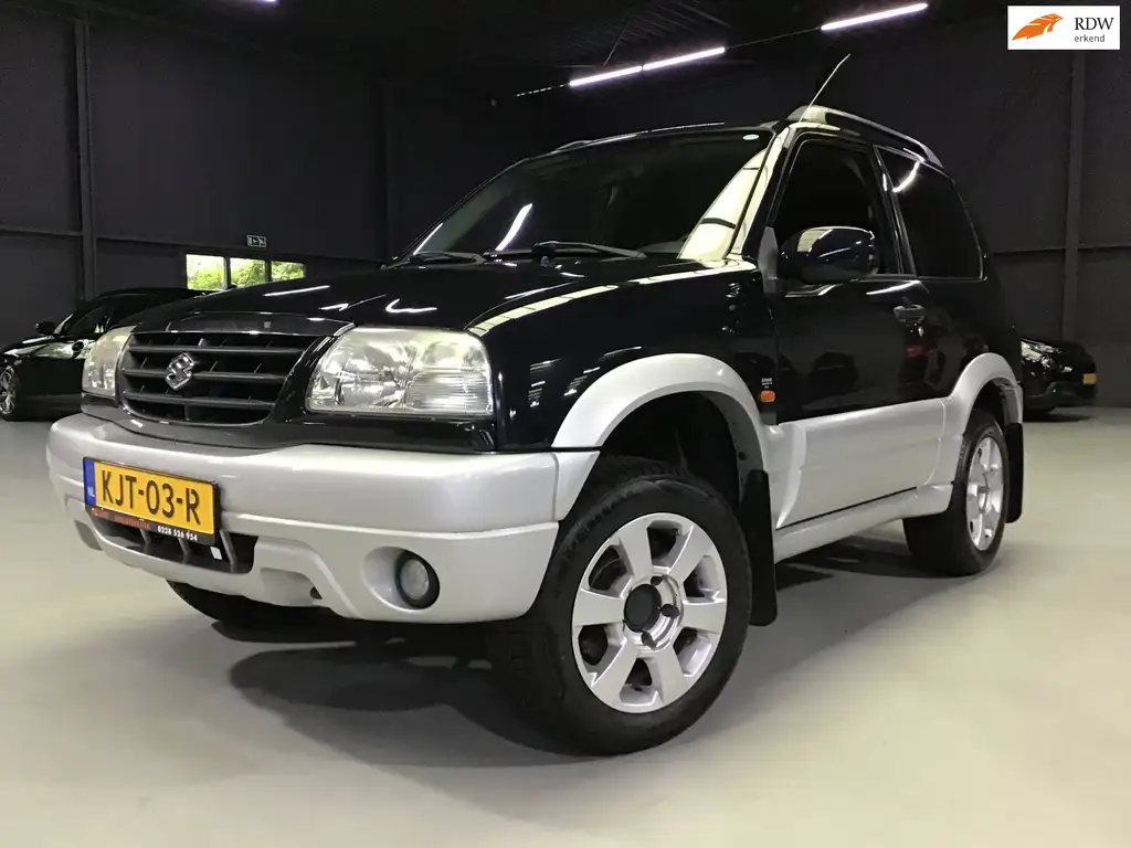 Suzuki Grand Vitara 2005 из Европы — купить под ключ