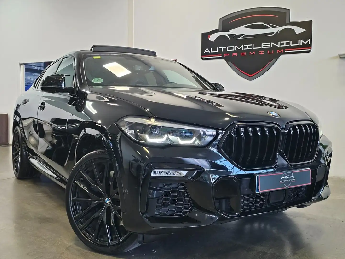 BMW X6 M50i Negro - 1