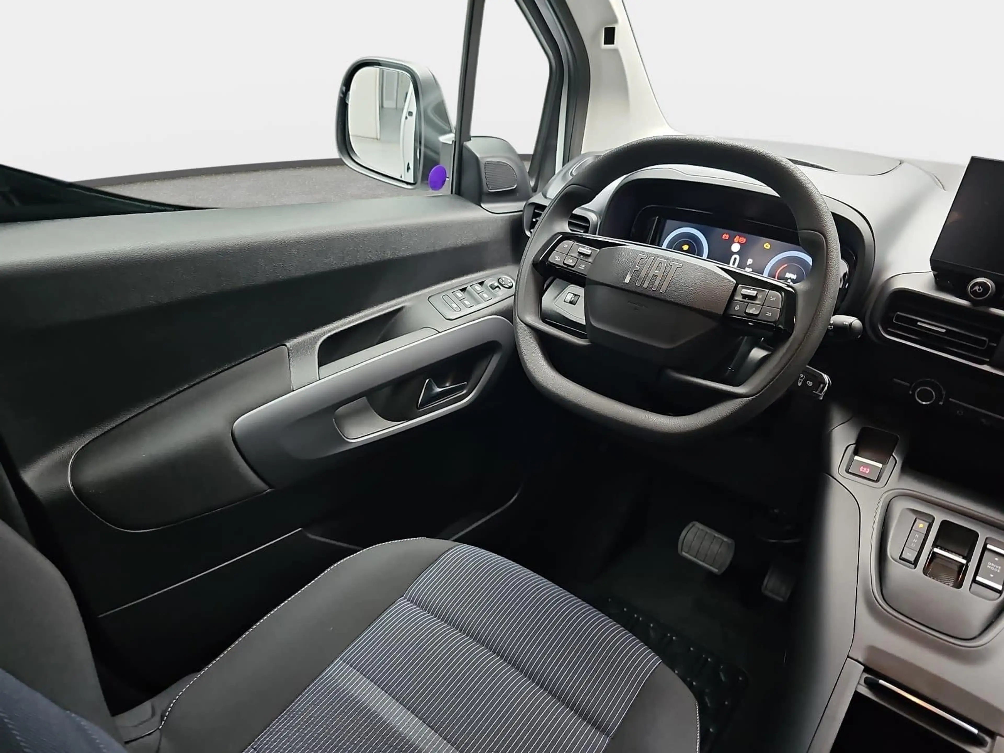 Fiat Qubo QUBO L 1,5 DIESEL ICON 5-SITZER AUTOMATIK — photo 9