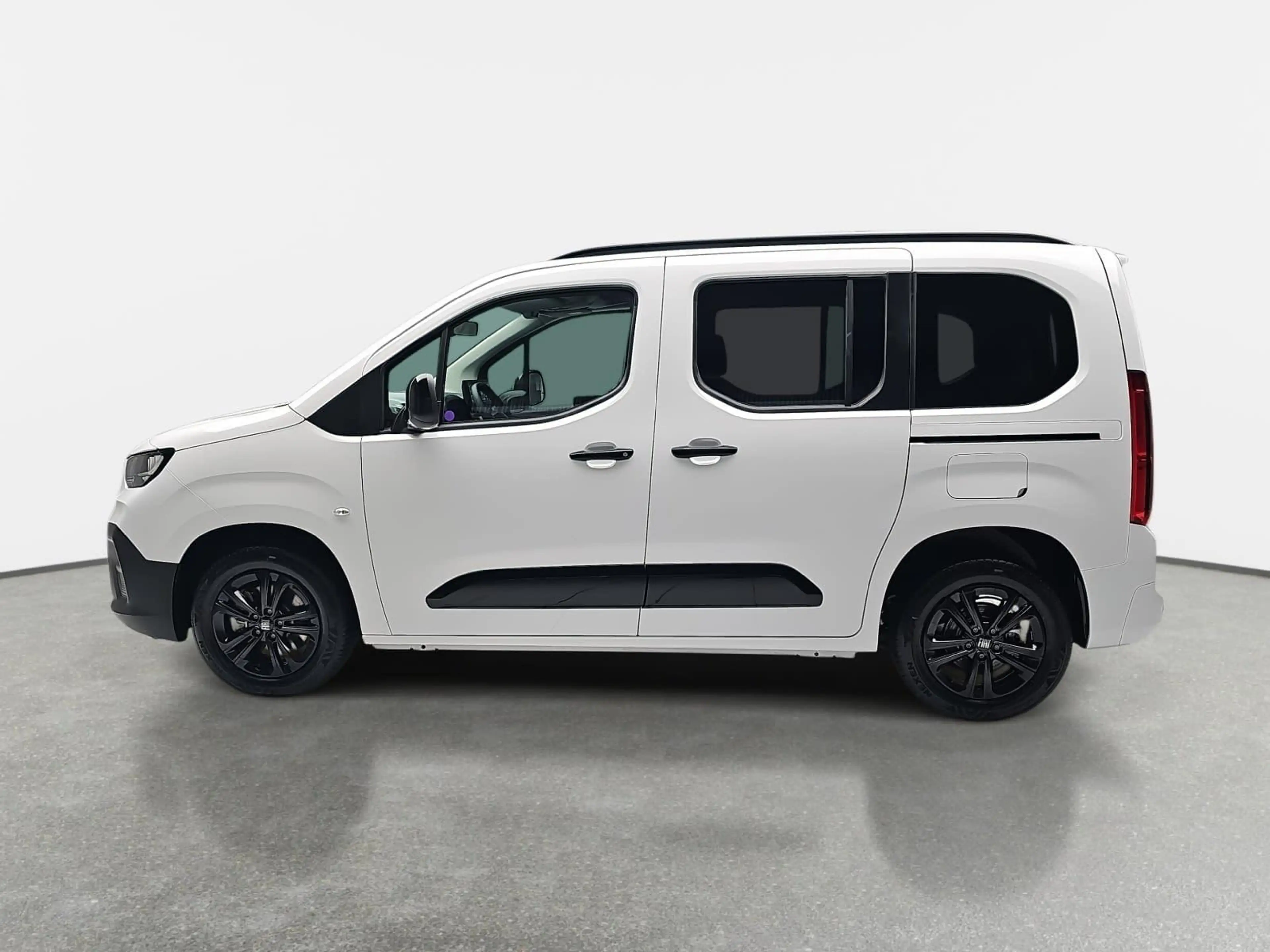 Fiat Qubo QUBO L 1,5 DIESEL ICON 5-SITZER AUTOMATIK — photo 6