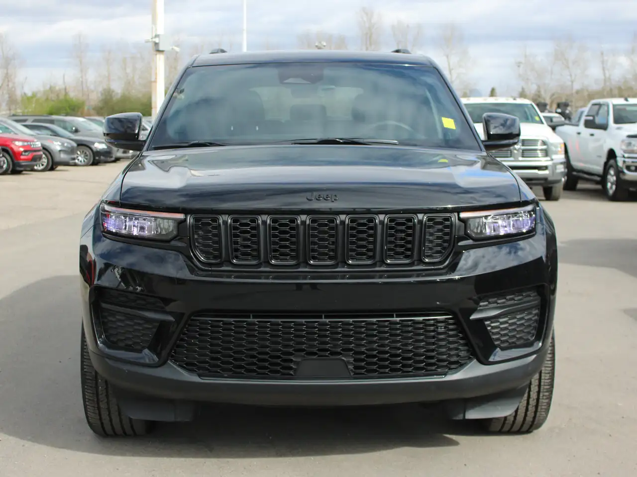 Jeep Grand Cherokee photo Jeep Grand Cherokee