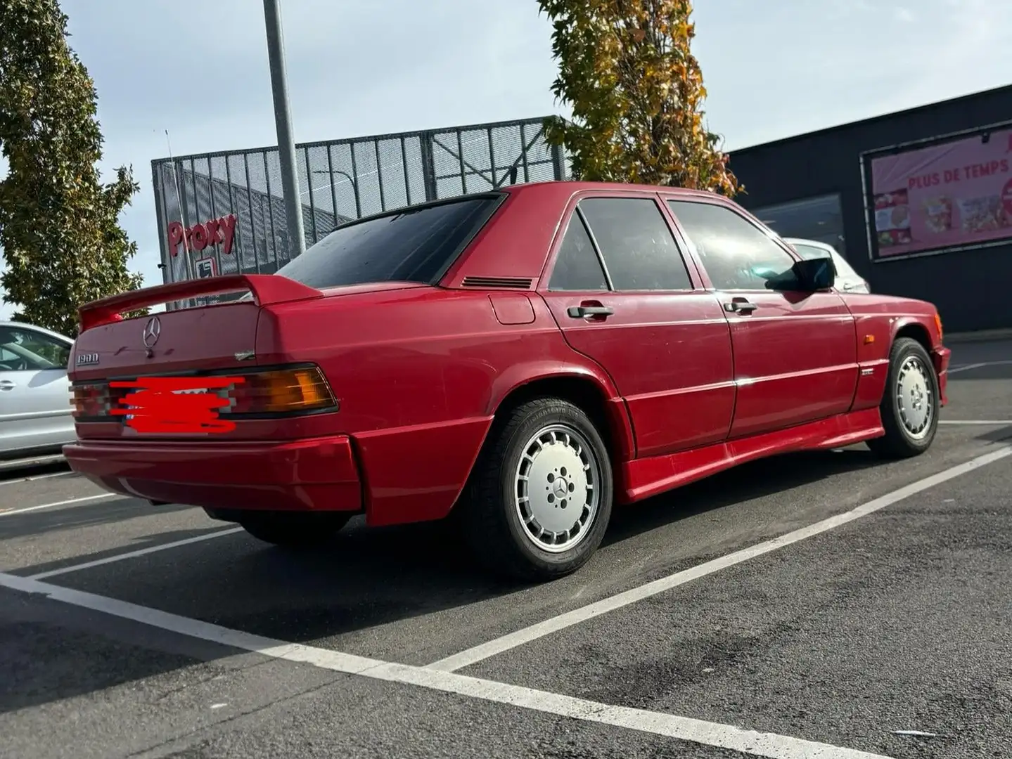 Mercedes-Benz 190 W201 Rood - 2