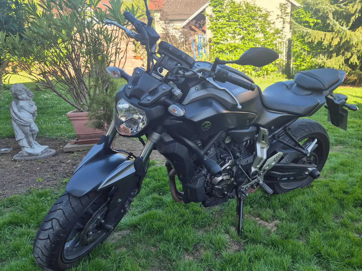 Yamaha MT-07 unfallfrei,  TÜV bis 2026 Grau - 2