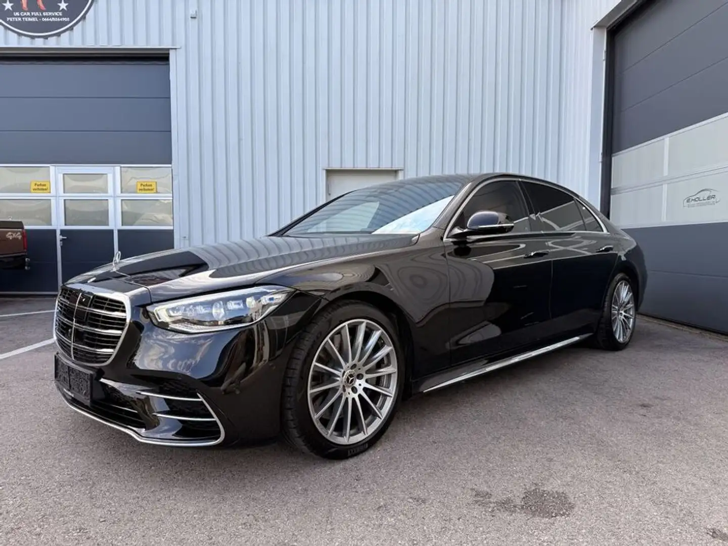 Mercedes-Benz S 580 e 4Matic L (223.169) Schwarz - 1